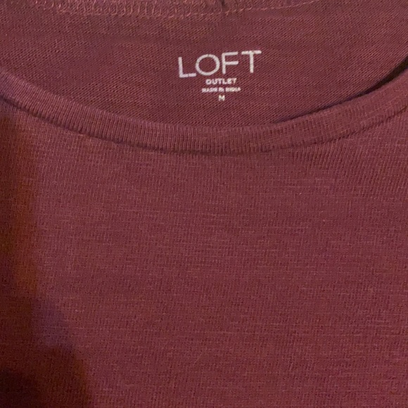 Medium Loft burgundy ruffle sleeved shirt - Picture 2 of 3